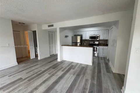 1269 SW 46th Ave # 2401, Pompano Beach FL 33069