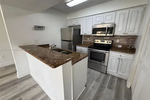 1269 SW 46th Ave # 2401, Pompano Beach FL 33069