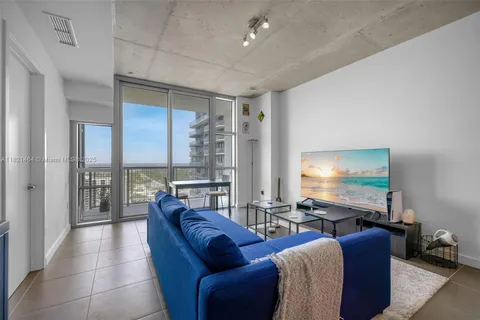 3301 NE 1st Ave # H2711, Miami FL 33137