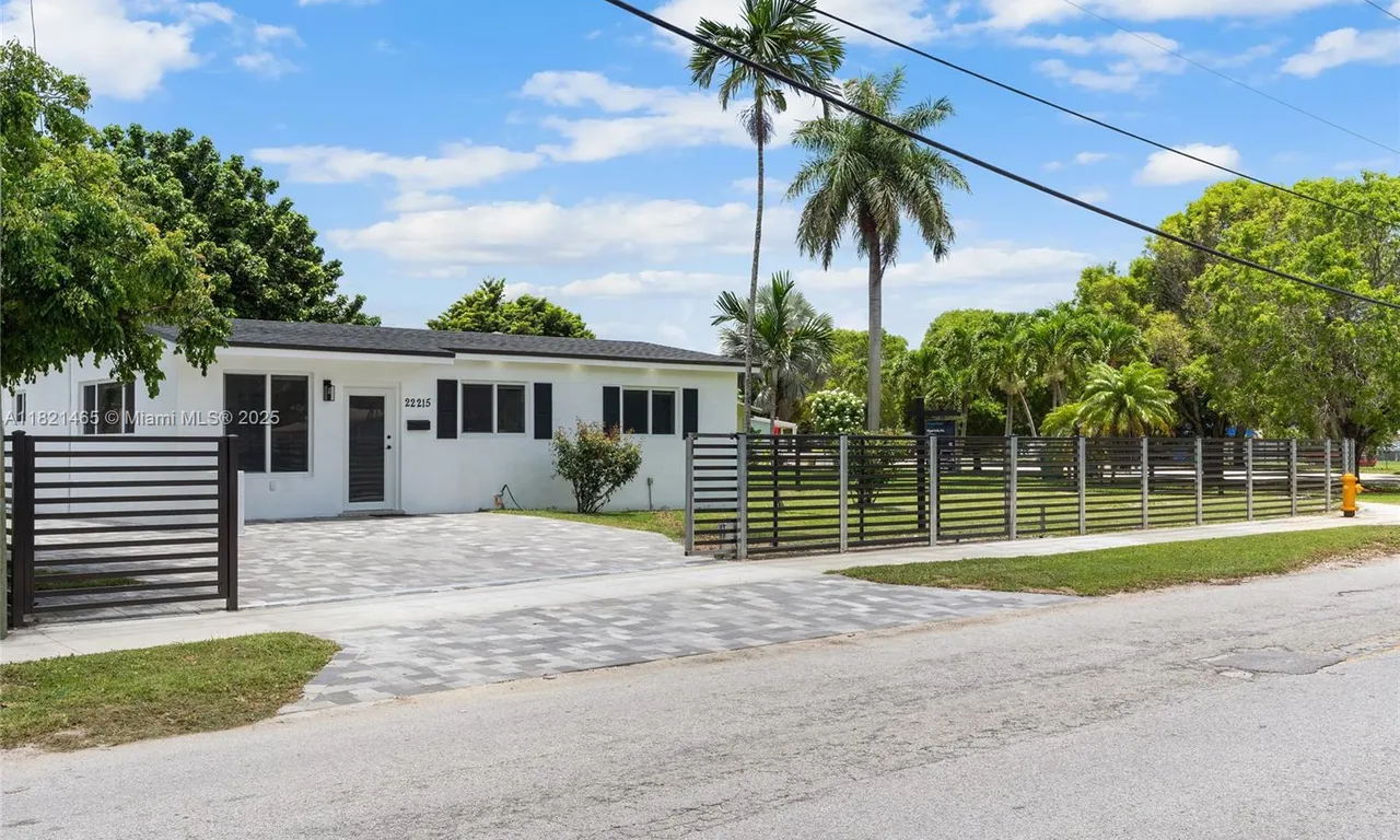 22215 SW 109th Ave, Miami FL 33170