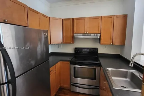 842 Meridian Ave # 3A, Miami Beach FL 33139