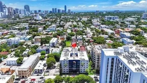 546 SW 1st St # 501, Miami FL 33130