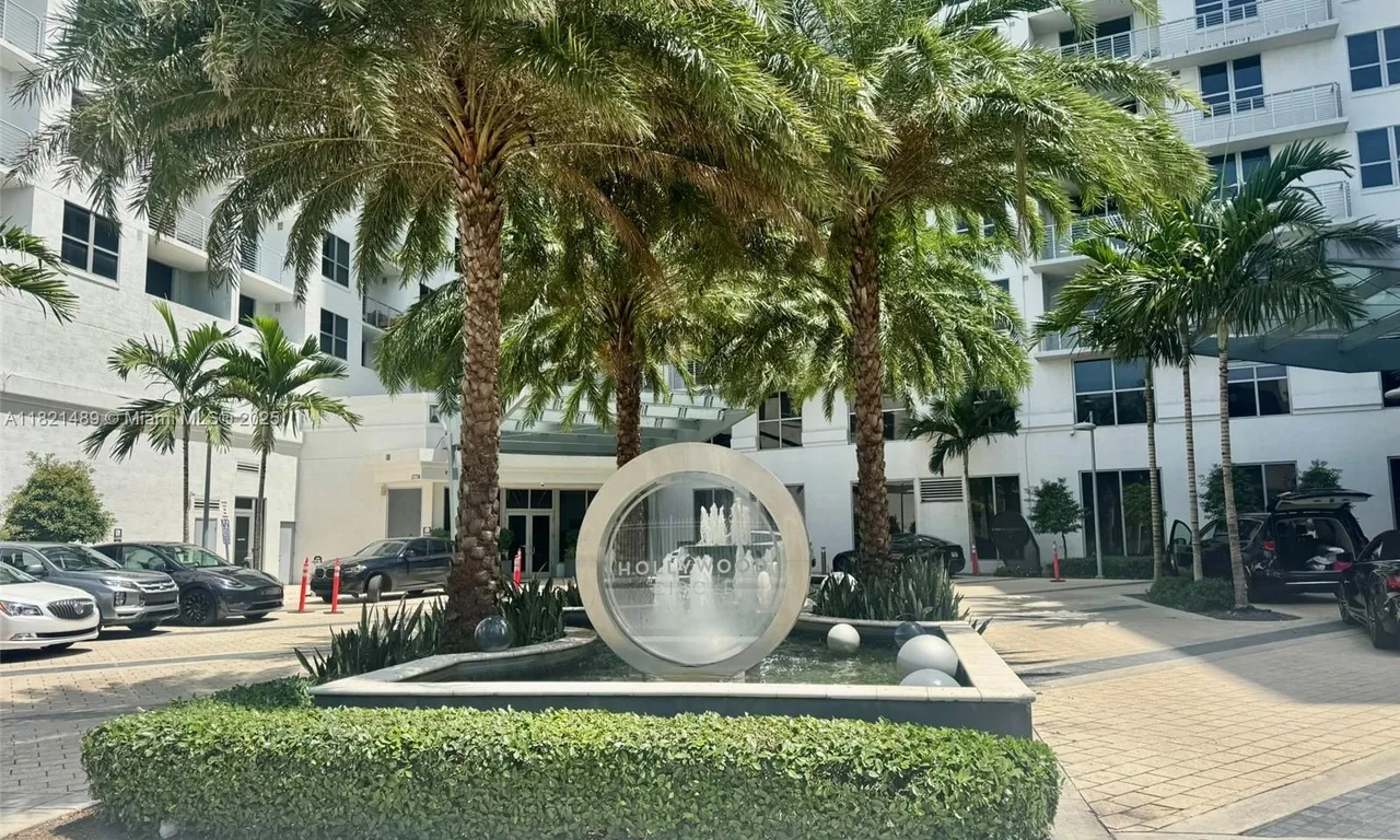 1776 Polk St # 517, Hollywood FL 33020