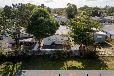 1847 NW 63rd St, Miami FL 33147
