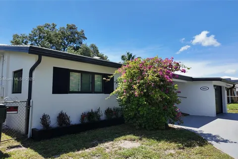4521 SW 25th Ter, Dania Beach FL 33312