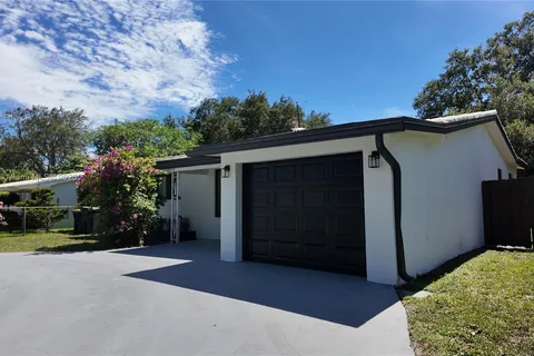 4521 SW 25th Ter, Dania Beach FL 33312