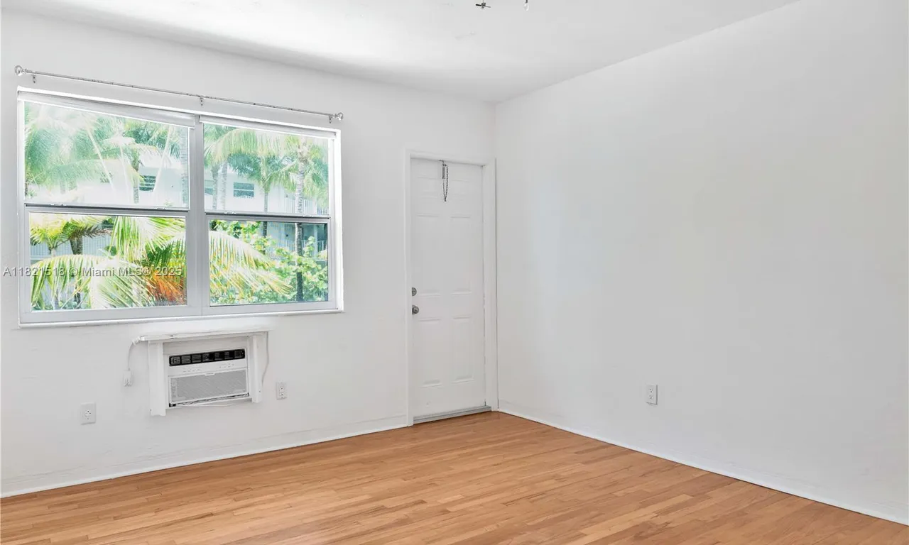 101 Collins Ave # 16, Miami Beach FL 33139
