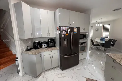 13745 SW 113th Ln, Miami FL 33186