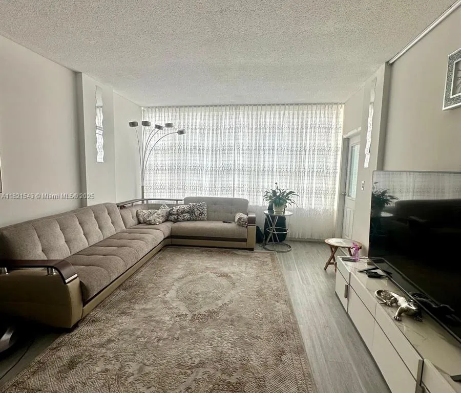 1825 S Ocean Dr # 6, Hallandale Beach FL 33009
