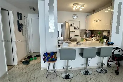 1825 S Ocean Dr # 6, Hallandale Beach FL 33009