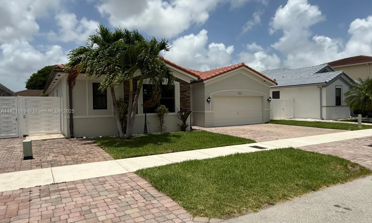 13631 SW 272nd Ter, Homestead FL 33032