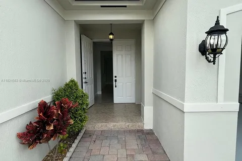 13631 SW 272nd Ter, Homestead FL 33032