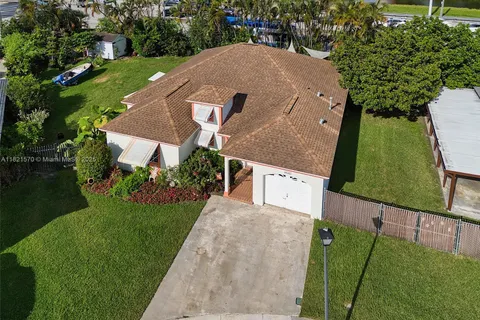 18033 SW 137th Ct, Miami FL 33177