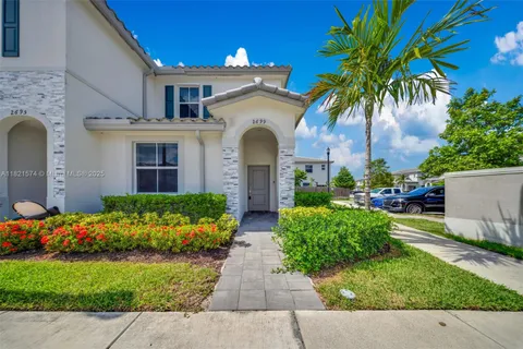 2699 SE 19th St, Homestead FL 33035