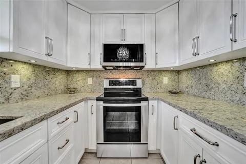 5128 SW 121st Ave, Cooper City FL 33330