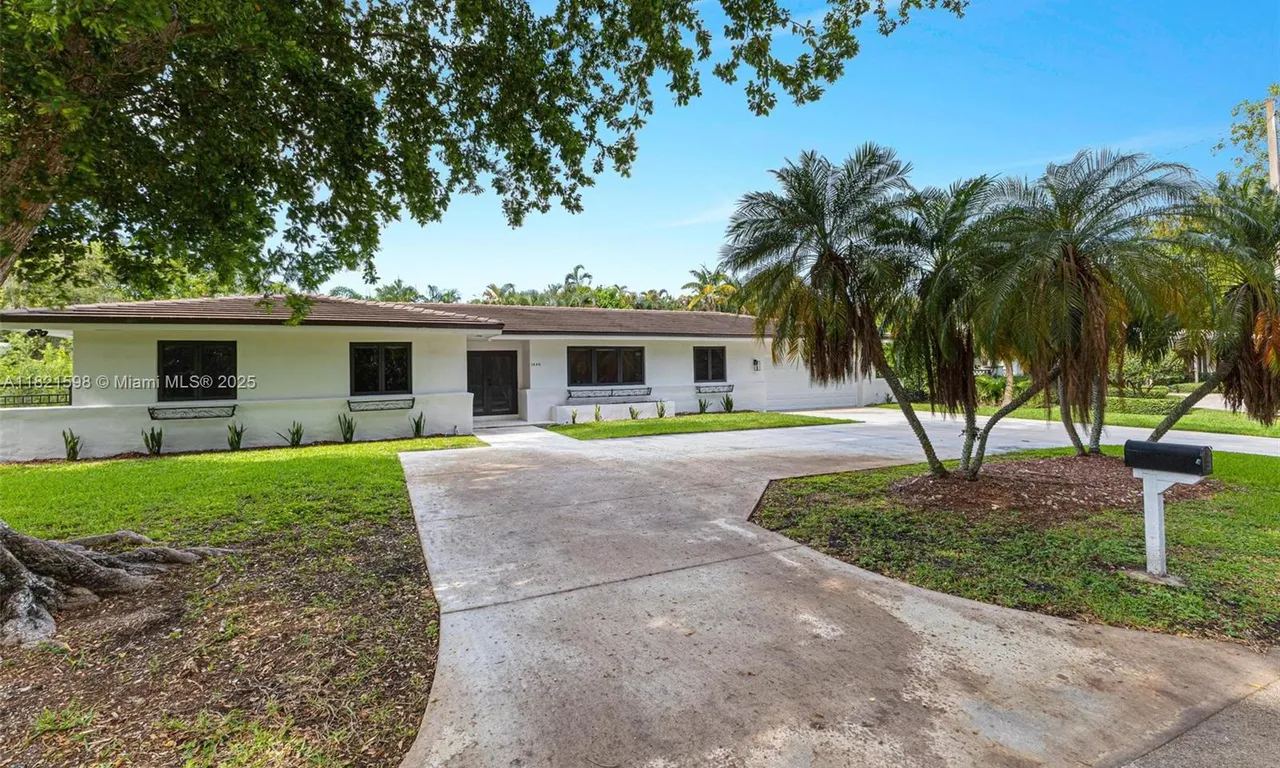 1460 Campamento Ave, Coral Gables FL 33156