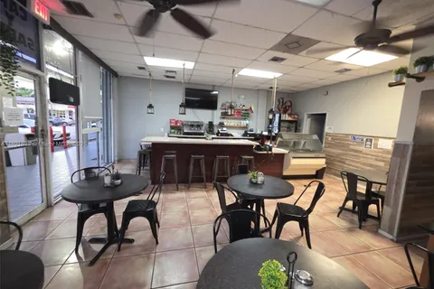 7269 NW 36th St, Miami FL 33166