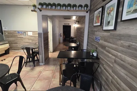 7269 NW 36th St, Miami FL 33166