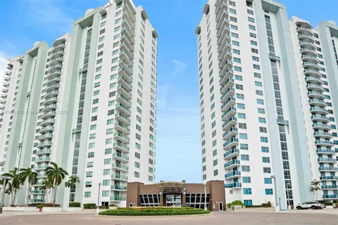 2681 N Flamingo Rd # 608S, Sunrise FL 33323