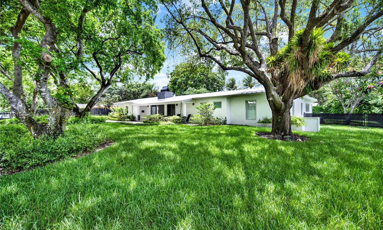 14625 SW 83rd Pl, Palmetto Bay FL 33158