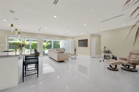 14625 SW 83rd Pl, Palmetto Bay FL 33158