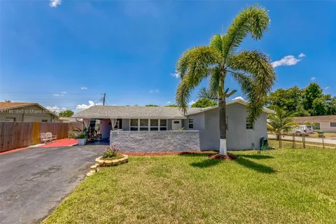 6701 NW 6th St, Margate FL 33063