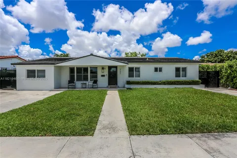 9627 SW 18th Ter, Miami FL 33165