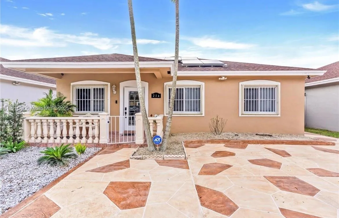 214 SW 15th Ter, Homestead FL 33030
