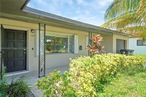 169 Duke Dr, Lake Worth FL 33460