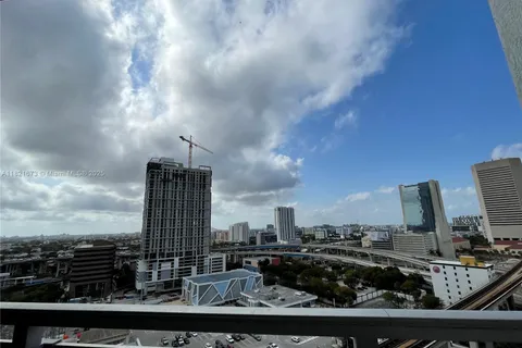 90 SW 3rd St # 1809, Miami FL 33130