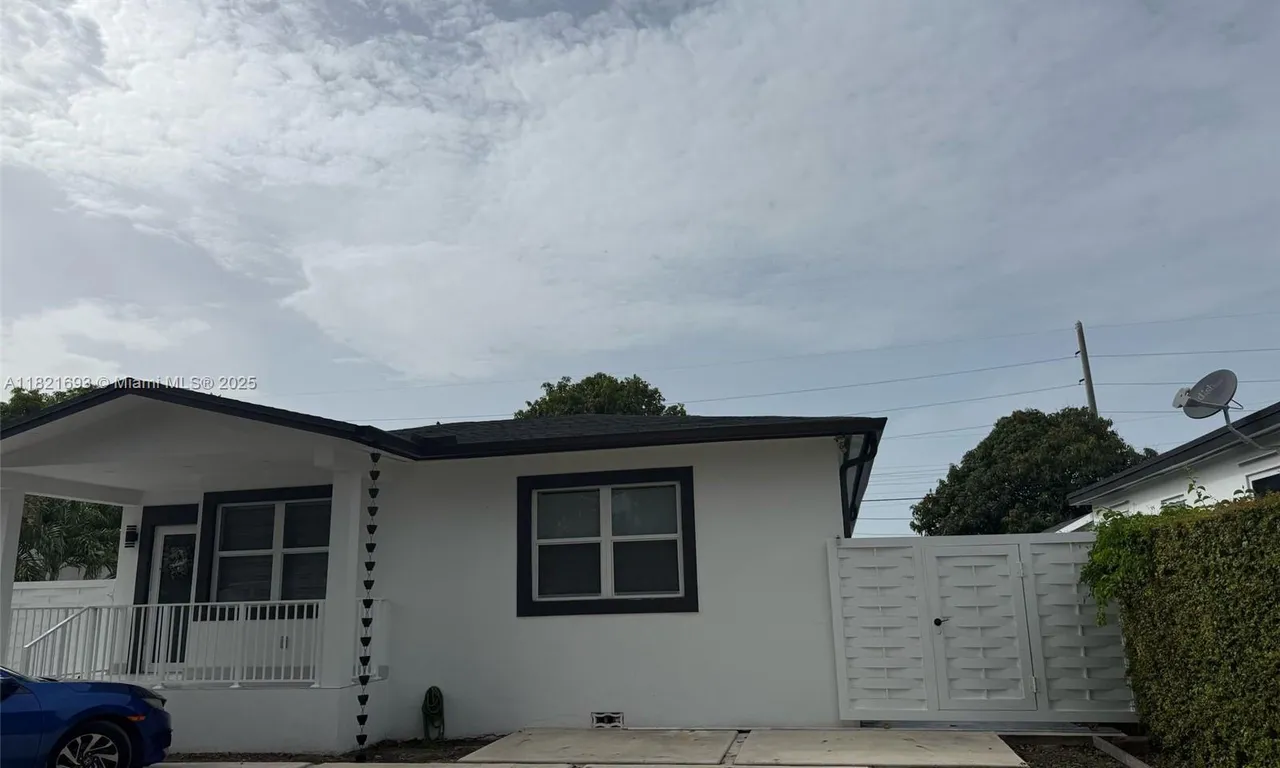 2921 NW 70th Ter # 2, Miami FL 33147