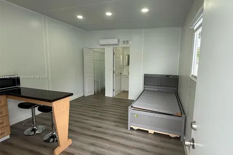 2921 NW 70th Ter # 2, Miami FL 33147