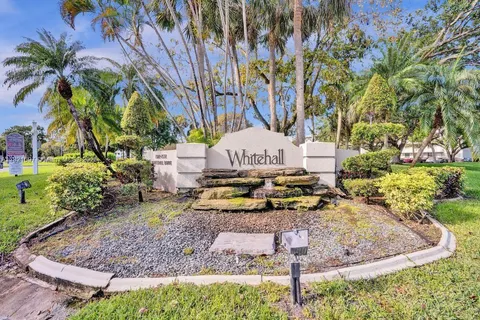 1520 Whitehall Dr # 103, Davie FL 33324