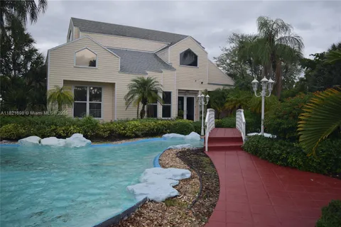 3413 NW 44th St # 206, Oakland Park FL 33309