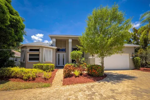 58 Lake Eden Dr, Boynton Beach FL 33435