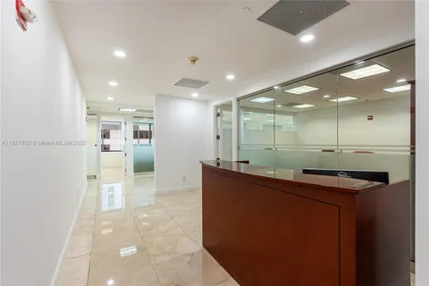 1200 Brickell Ave # 850, Miami FL 33131