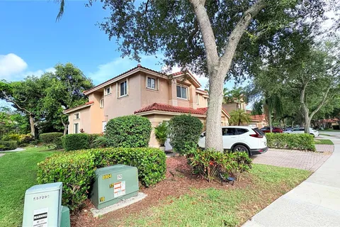 5729 NW 125th Ave, Coral Springs FL 33076