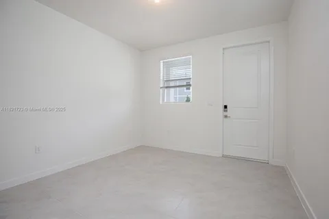 1774 SE 9th Ave, Homestead FL 33034