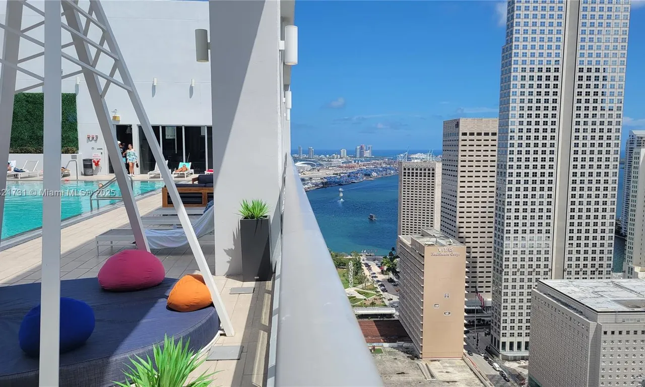 151 SE 1st St # 1603, Miami FL 33131