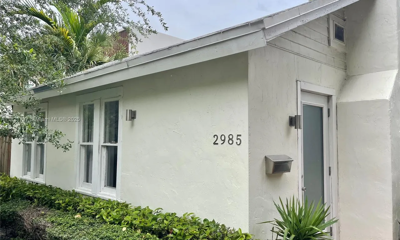 2985 Aviation Ave, Miami FL 33133