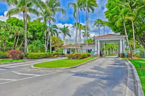 10720 NW 66th St # 104, Doral FL 33178