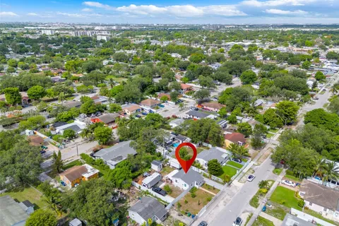 2330 NW 94th St, Miami FL 33147