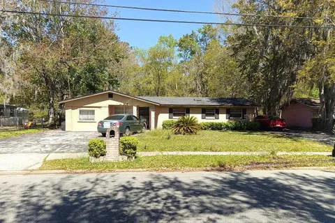 5319 Arrowsmith Rd, Jacksonville FL 32208