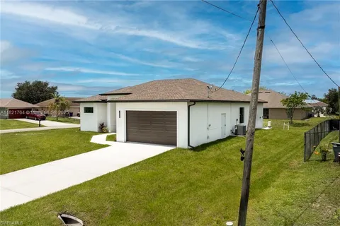 1003 Casino Ave, Lehigh Acres FL 33971