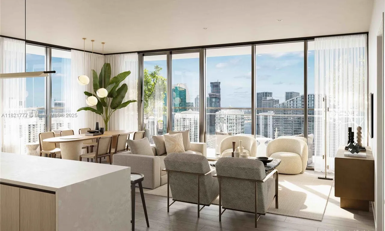 99 SW 7th  St # 3904, Miami FL 33130
