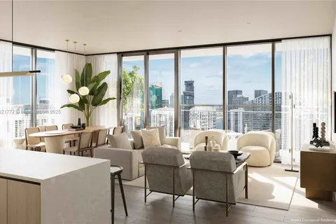 99 SW 7th  St # 3904, Miami FL 33130