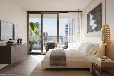99 SW 7th  St # 3904, Miami FL 33130