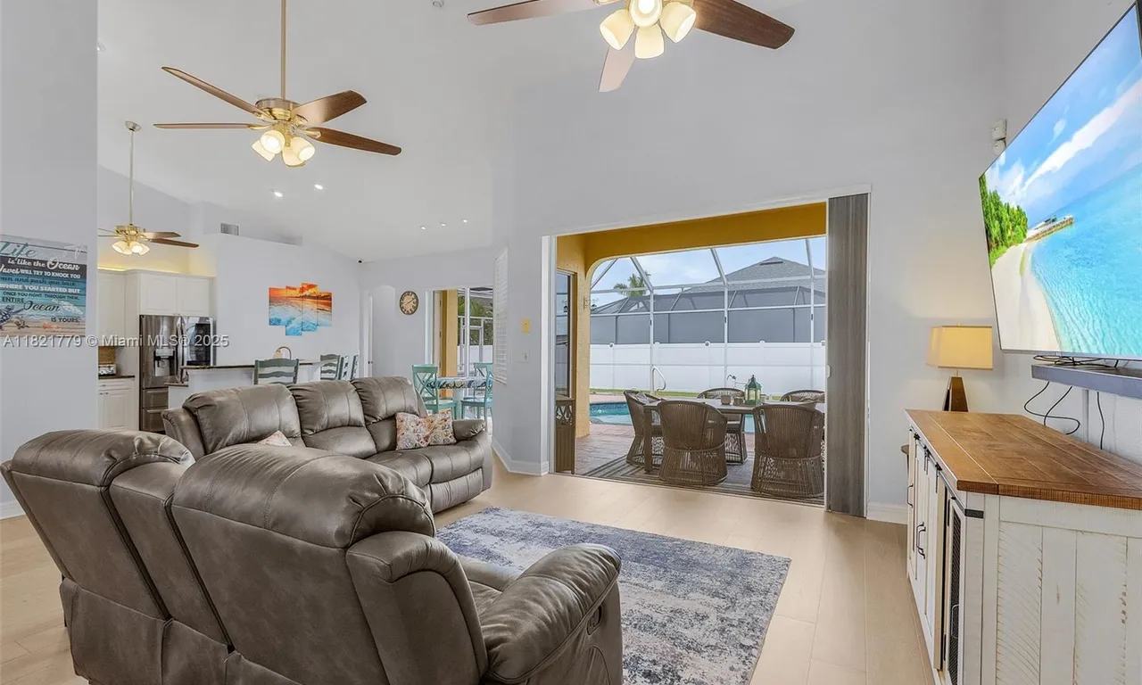 1004 NW 33rd Ave, Cape Coral FL 33993