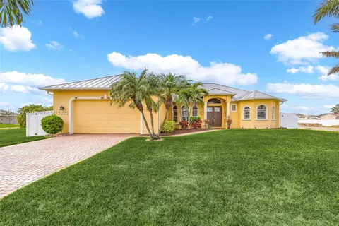 1004 NW 33rd Ave, Cape Coral FL 33993