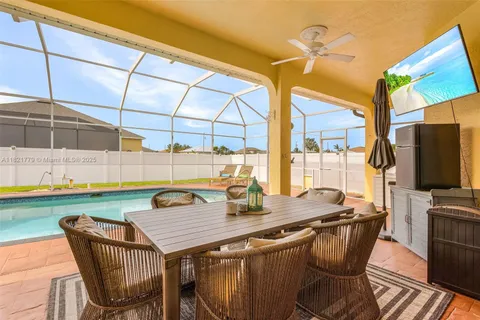 1004 NW 33rd Ave, Cape Coral FL 33993